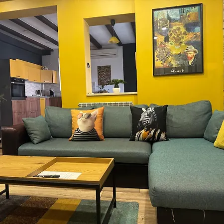 Apartament Trakia Street